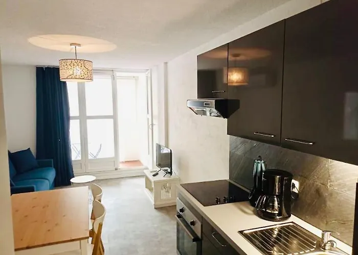 Confort Climatisé Avec Wifi à 2mn à Pied De La * Agde